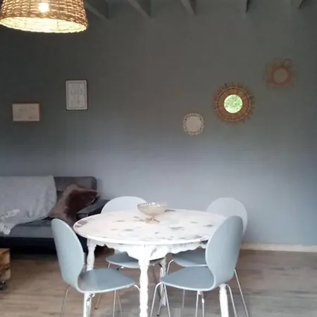 Les Gites De La Roche Elie Holiday home *