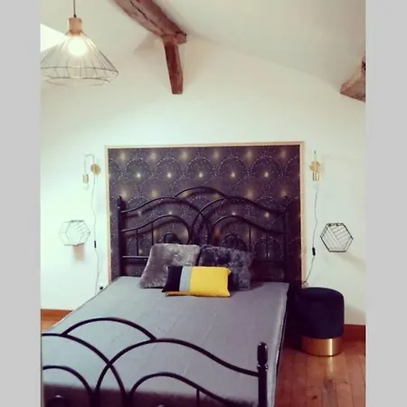 Holiday home Les Gites De La Roche Elie